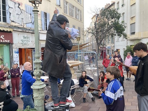 Le Crieur Publique et ses fils  en concert